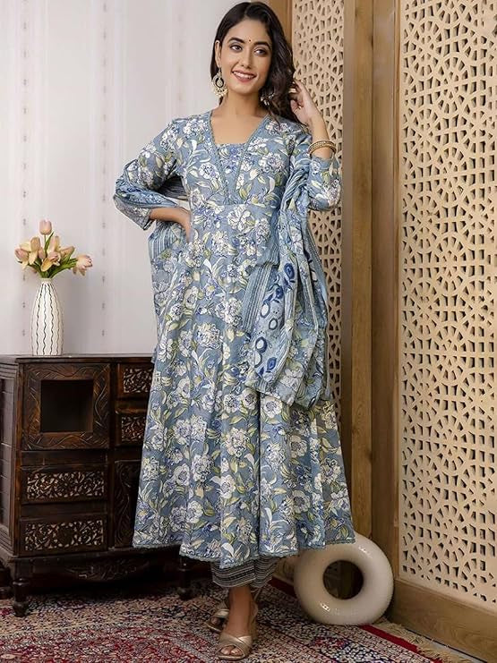 Floral Printed Square Neck Thread Work Anarkali Kurta with Trousers & Dupatta