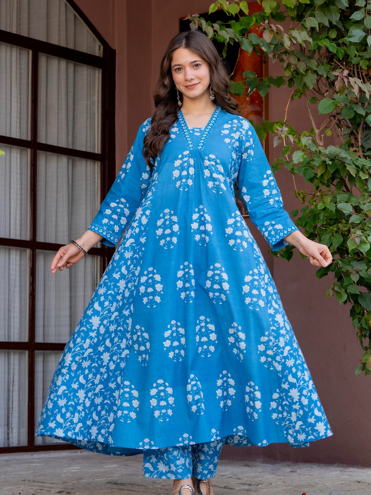 Floral Printed V-Neck Pure Cotton Anarkali Kurta With Trousers & Dupatta