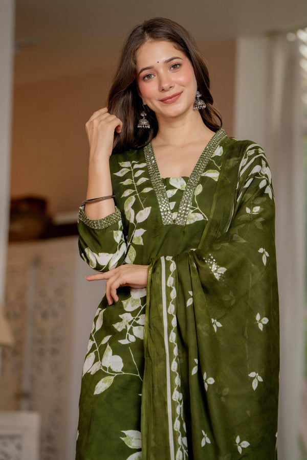 GEKHA Women’s Cotton Printed straight Kurta Set with Pants & Dupatta | Elegant Ethnic Wear for Women | Floral Print | Comfortable Suit Set