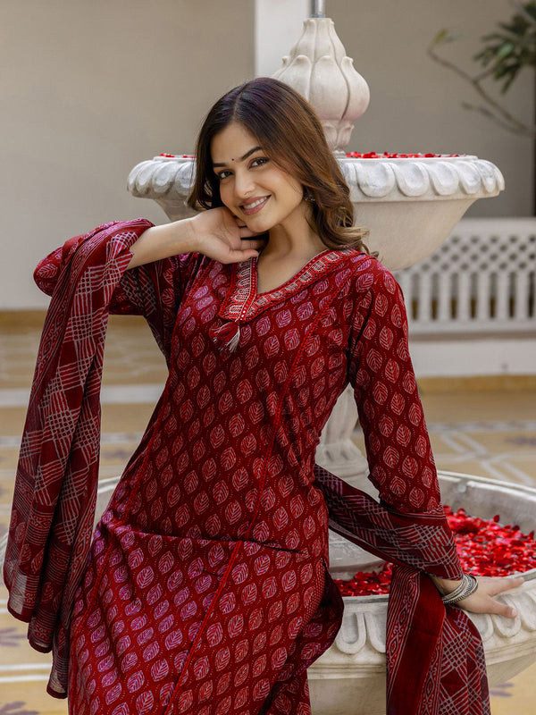 Women's Pure Cotton Printed Handwork Kurta with Pants & Dupatta Set