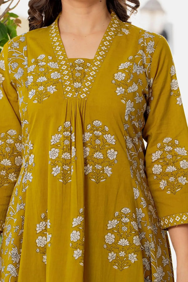 Floral Printed V-Neck Pure Cotton Anarkali Kurta With Trousers & Dupatta