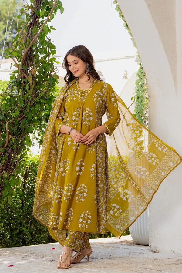 Floral Printed V-Neck Pure Cotton Anarkali Kurta With Trousers & Dupatta